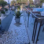 John & Jenny's Small Village * Agios Andreas (Messenia)