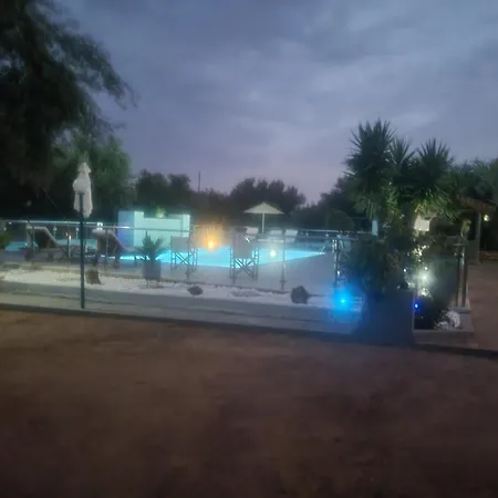 John&jenny's Small Village *