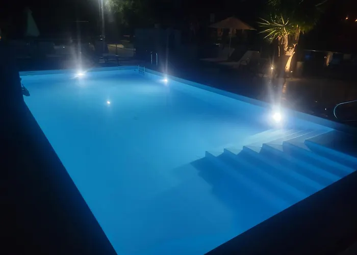 John&jenny's Small Village