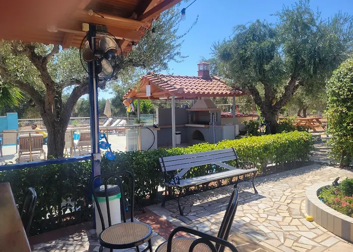 John&jenny's Small Village *