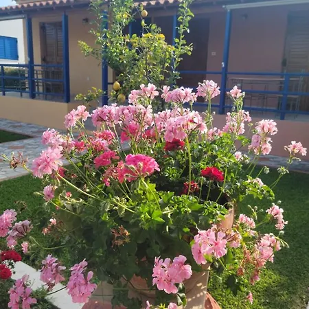 John & Jenny's Small Village Apartamento