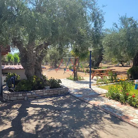 John & Jenny's Small Village Apartamento