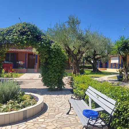 Apartamento John & Jenny's Small Village Agios Andreas (Messenia)