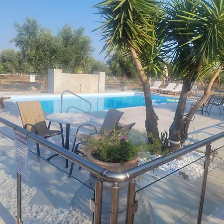 John & Jenny's Small Village Apartamento