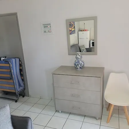 Апартаменты John & Jenny's Small Village Айос-Андреас