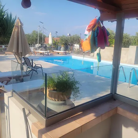 John & Jenny's Small Village Apartamento