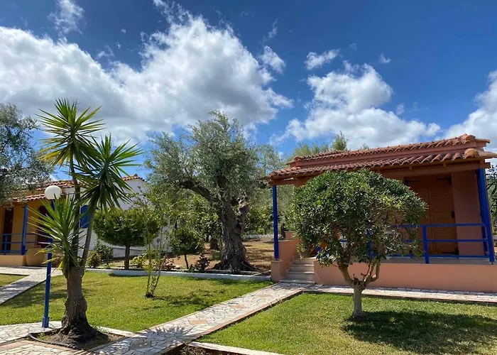 Daire John & Jenny's Small Village Agios Andreas (Messenia)