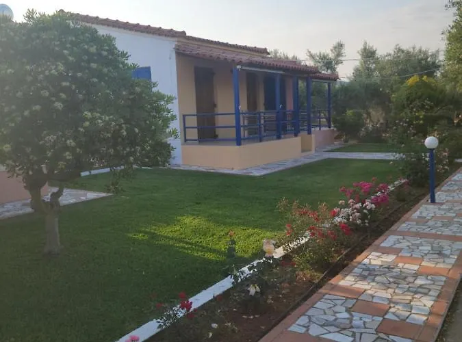 John & Jenny's Small Village Daire *