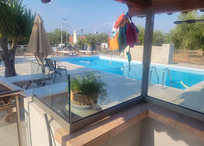 John & Jenny's Small Village Daire Agios Andreas (Messenia)