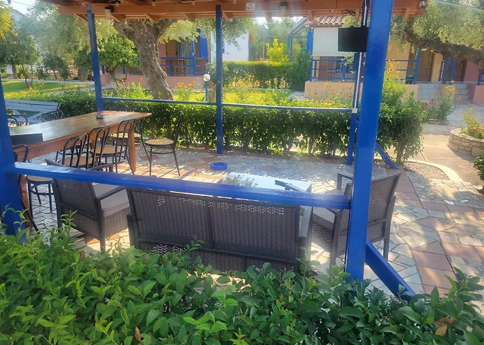 John & Jenny's Small Village Daire Agios Andreas (Messenia)